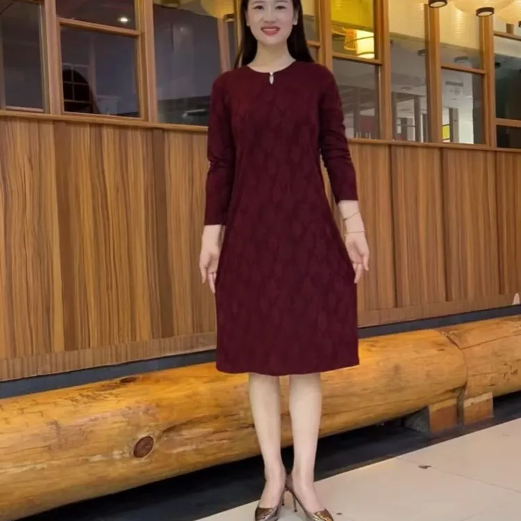 妈妈装新款气质减龄遮肉显瘦连衣裙中长款