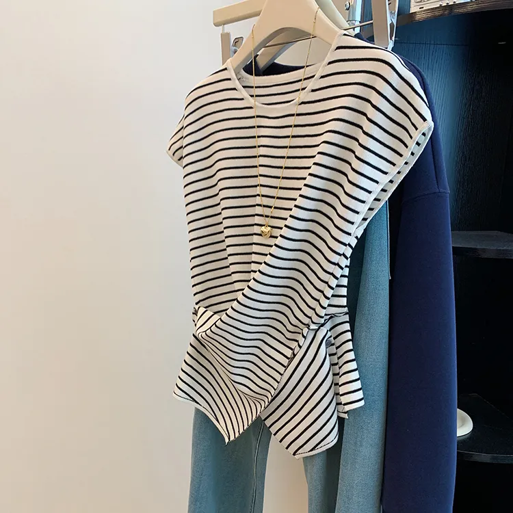 撞色条纹拼接飞飞袖针织衫女2025夏季新款设计感内搭打底显瘦上衣