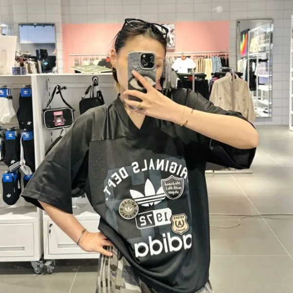 adidas/阿迪达斯DEPT. GRAPHIC黑时尚百搭经典运动短袖球衣KD6252