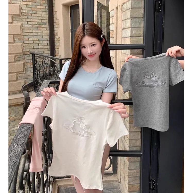 白色kitty镂空刺绣正肩短袖T恤女夏季设计感小众收腰短款辣妹上衣