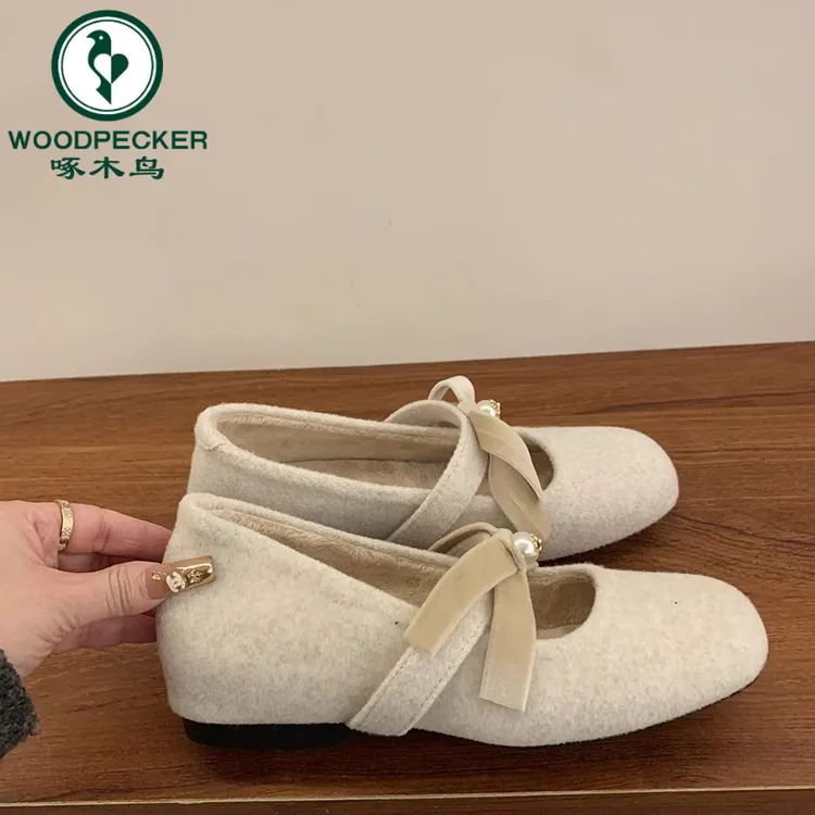 啄木鸟温柔小香风玛丽珍鞋女复古内增高4CM蝴蝶结珍珠外穿毛毛鞋