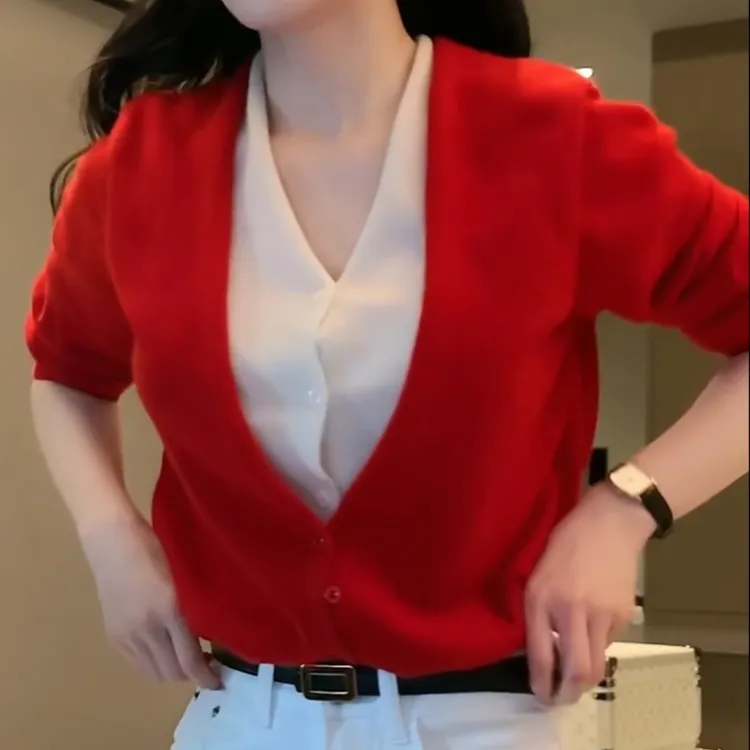 高级质感假两件针织开衫女秋冬温柔气质内搭外穿毛衣LK2509268