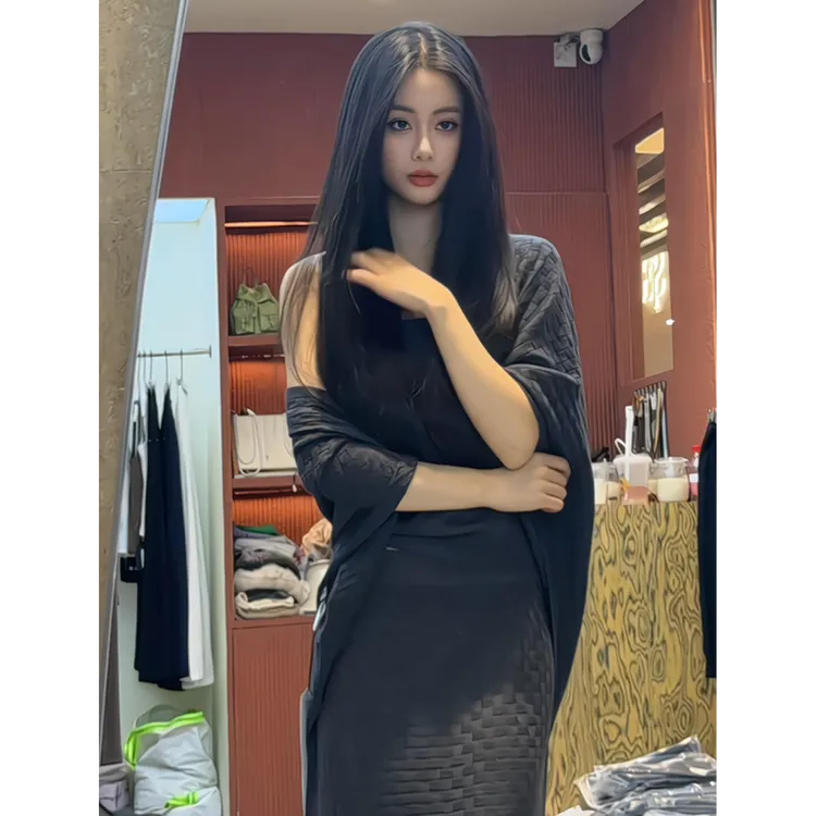 2025秋季新款古早辣妹防晒披肩搭抹胸背心上衣配高腰显瘦半身裙女