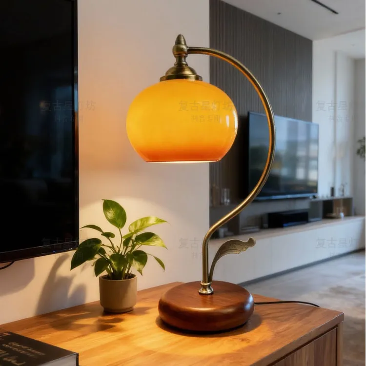 中古风夕阳台灯法式创意高级感温馨浪漫客厅卧室床头灯复古