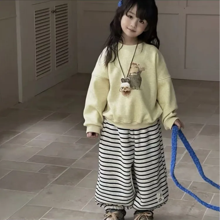 女童加绒卫衣套装2025新款秋冬季儿童卡通上衣条纹裤两件套