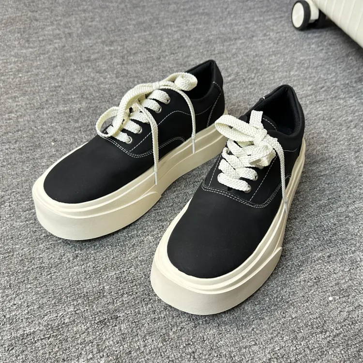 2025新款运动休闲百搭低帮厚底板鞋男士增高饼干鞋潮鞋黑色同款