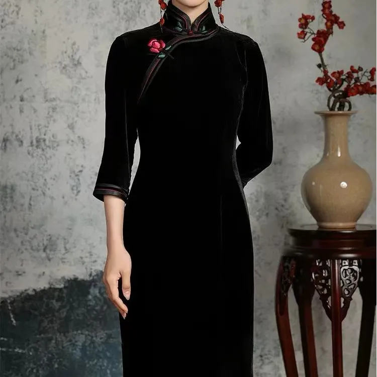《玉兰花》丝绒黑色秋冬款手工花扣老上海少女气质新中式旗袍连衣裙