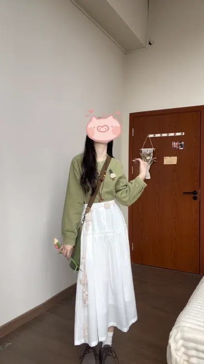 日系绿色小清新长袖衬衫春季休闲百搭圆领上衣白色高腰半身裙套装