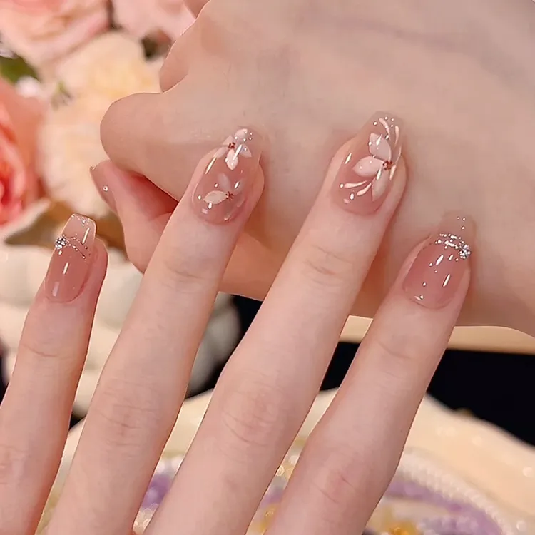 【腊梅】秋冬裸色渐变显白美甲穿戴甲片法式手绘梅花冰透猫眼美甲贴