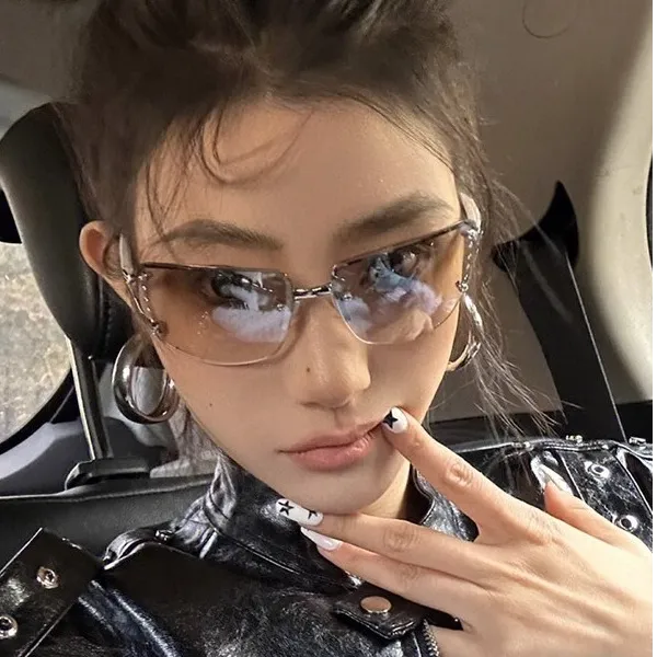 未来科技感个性时尚复古街拍墨镜墨镜女款2025新款高档防紫外线
