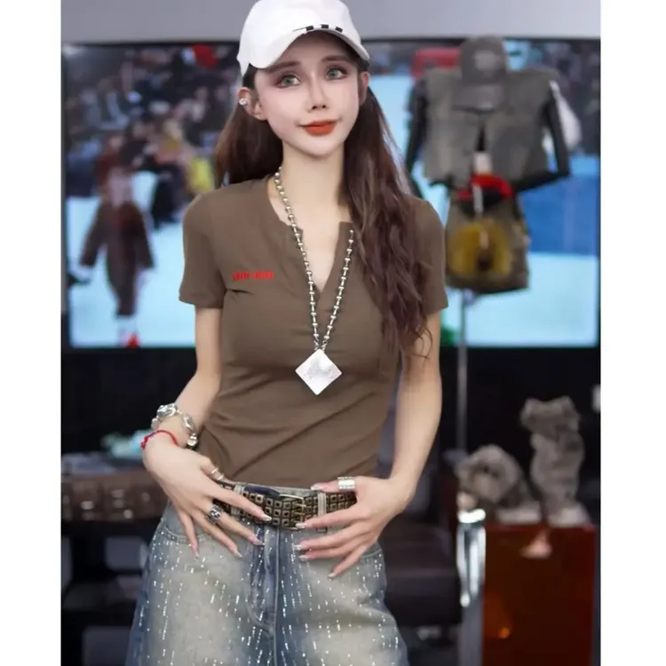 2025夏季刺绣设计百搭小众设计感显瘦高腰纯欲纯色女百搭基础款