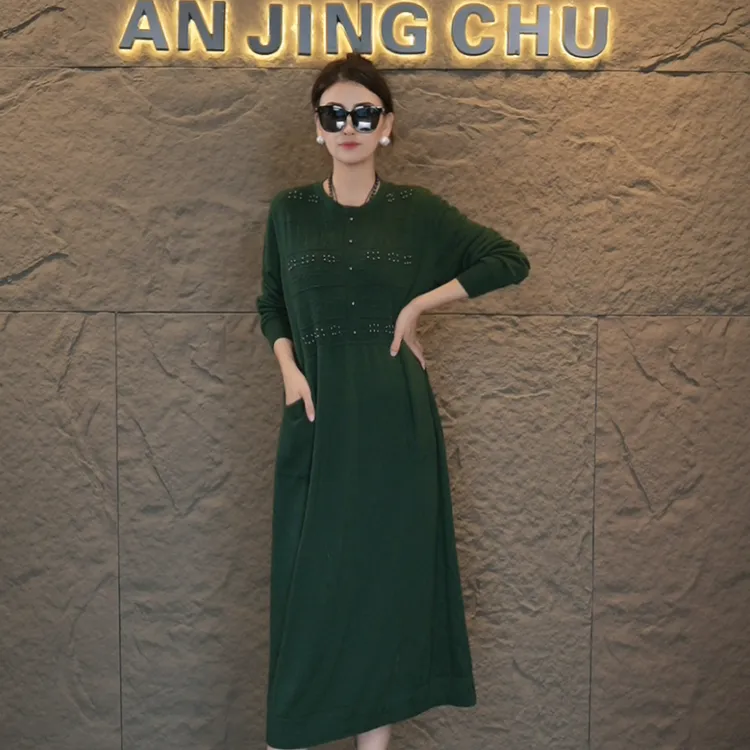 33 AN JING CHU气质显瘦轻职风套头秋冬连衣裙时尚绿色针织女装