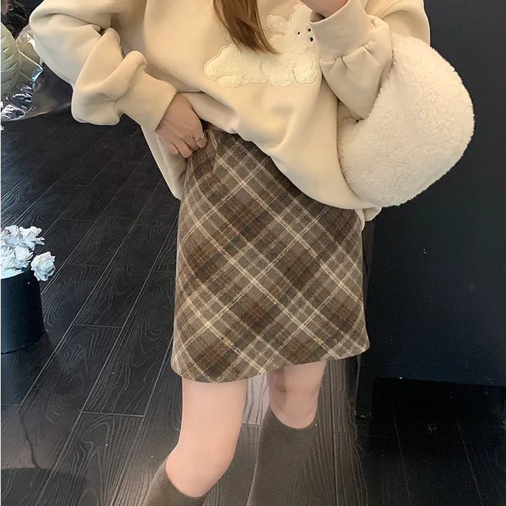 复古质感咖色格子中长款毛呢半身裙女气质百搭显瘦a字短裙秋冬季