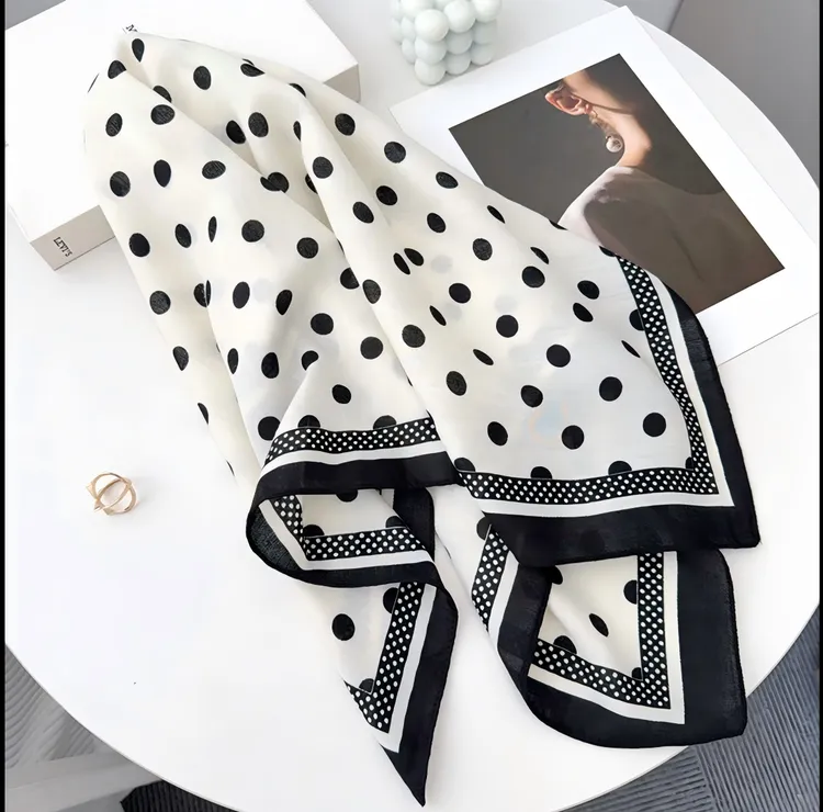 新款70绵柔小方巾百搭头巾衬衫领巾