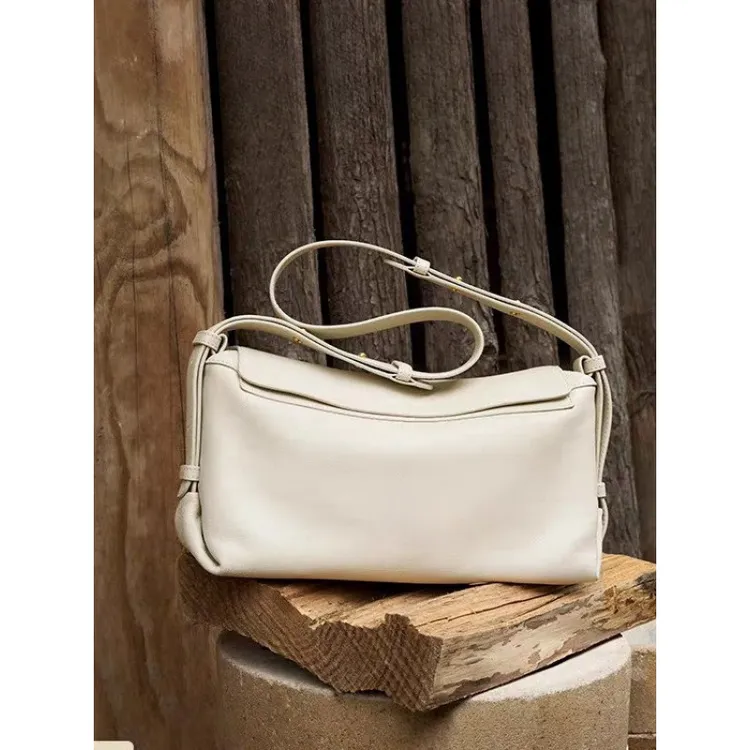 秋冬季夏季轻奢 真皮包包树奶盒包牛皮女士单肩早秋斜挎明星同款