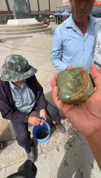 未镶嵌和田玉（糖玉）挂件和田玉
