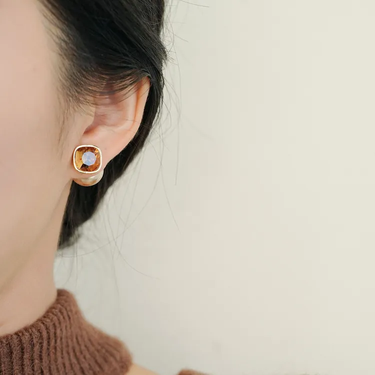 一款两戴新款爆款高级香槟色方形耳钉女气质耳环通勤