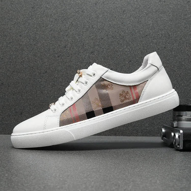 欧洲站男鞋潮鞋真皮鞋子2026春季软底轻奢透气休闲鞋皮布拼接板鞋