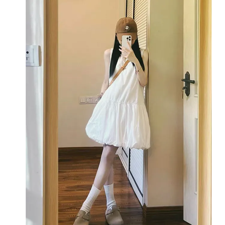 黑色/白色无袖背心连衣裙子女夏季2025新款设计感蓬蓬裙短裙2586