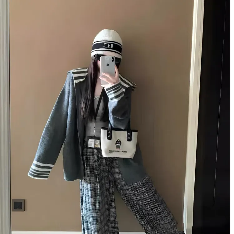 早秋慵懒风灰色条纹海军领毛衣外套女设计感宽松显瘦上衣开衫秋季