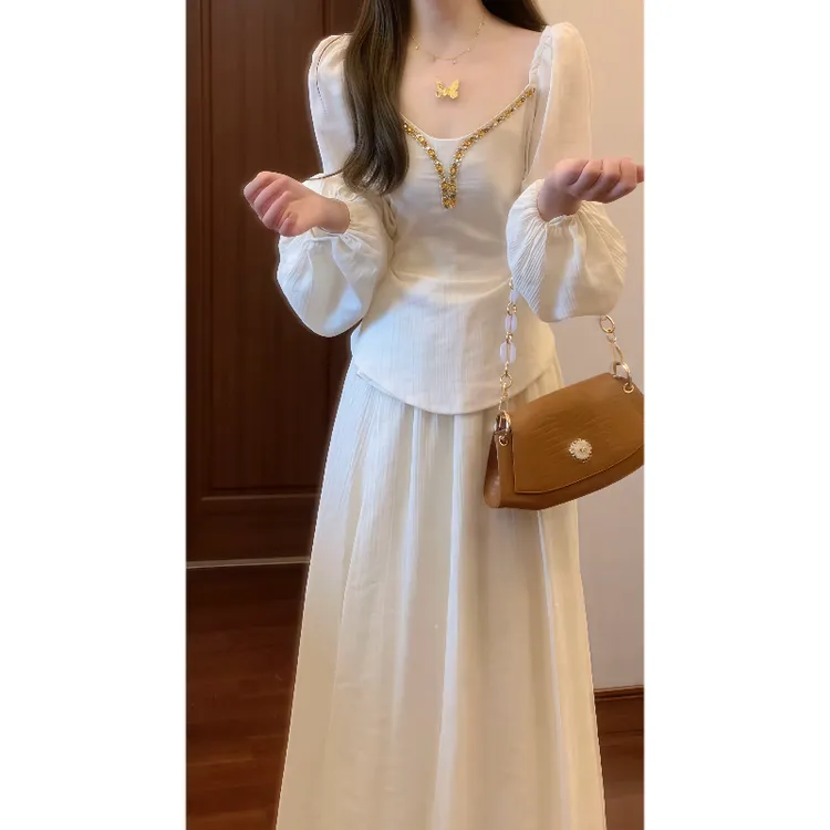 【白鸽信女】新中式手工镶钻灯笼袖小衫&松紧腰半身裙秋冬套装9726