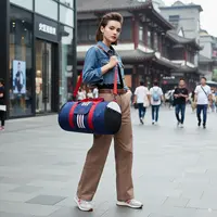 轻便运动健身包手提包耐用圆筒手提旅行包单肩训练瑜伽包带鞋仓