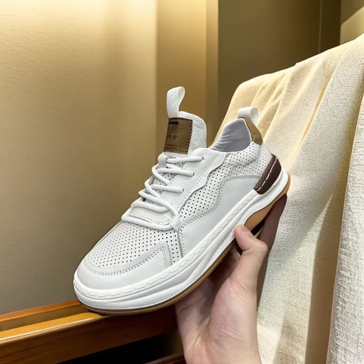 2025春夏新款凉鞋头层牛皮小白鞋男士休闲板鞋透气时尚百搭潮