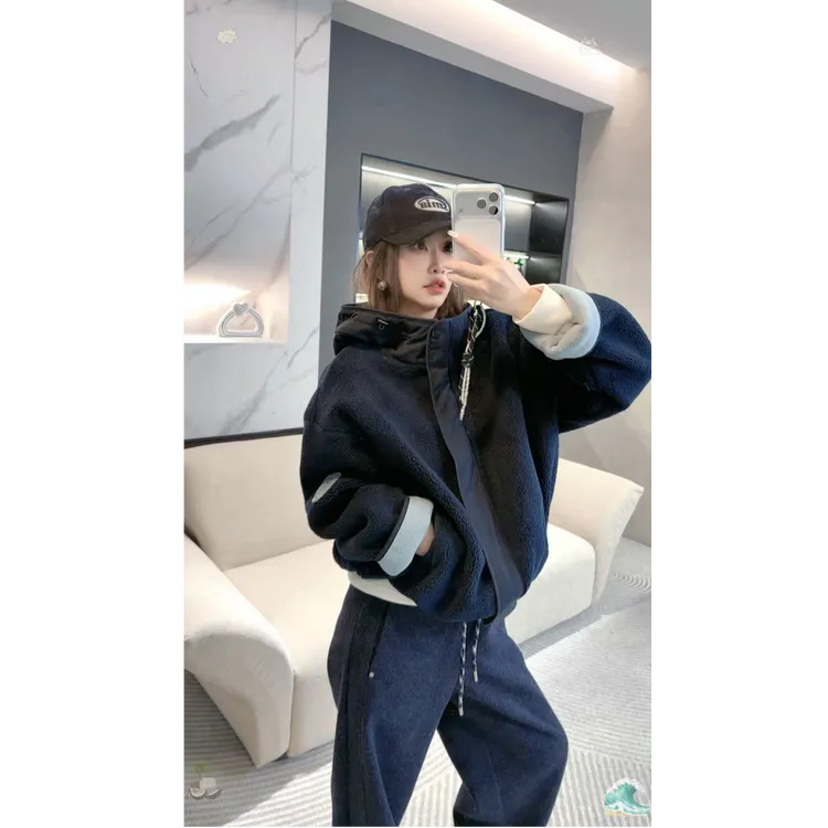 熙薇【绒感玩家​】2025秋冬新款休闲颗粒绒潮牌休闲外套H6083