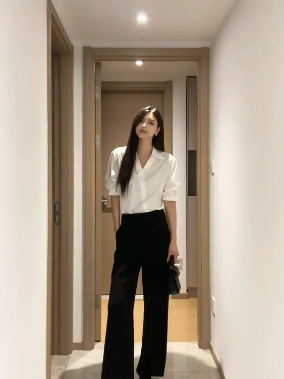 白色v领短袖衬衫女夏季气质通勤衬衣法式高级感上衣直筒休闲裤子