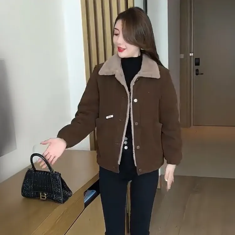 La babite加绒加厚牛仔外套2025秋冬款休闲显瘦减龄毛领短外套