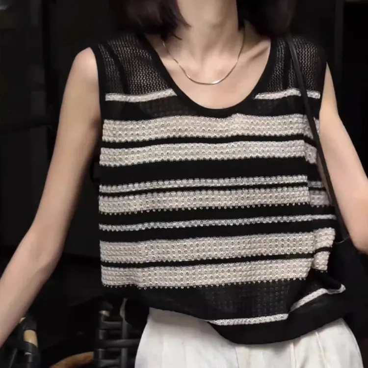 设计感小众镂空法式外穿无袖背心上衣女士春夏洋气减龄针织衫马甲