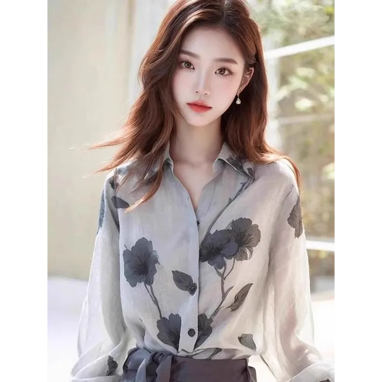 春夏新款气质上衣今年流行独特漂亮小衫高级感亚麻印花长袖衬衫女