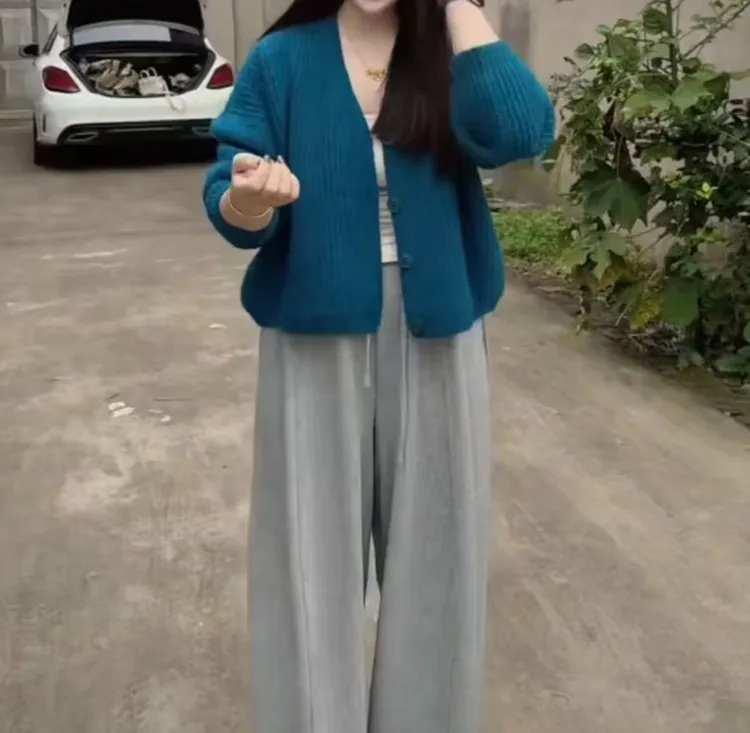 时尚潮流百搭精品女装dgd6814