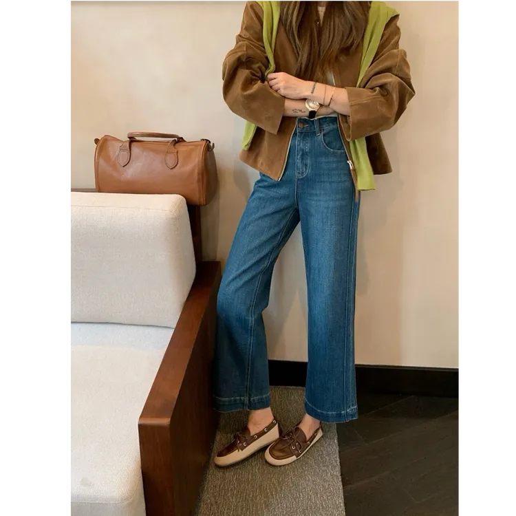 蓝色直筒牛仔裤女冬季加绒加厚大码胖mm小个子宽松显瘦阔腿烟管裤