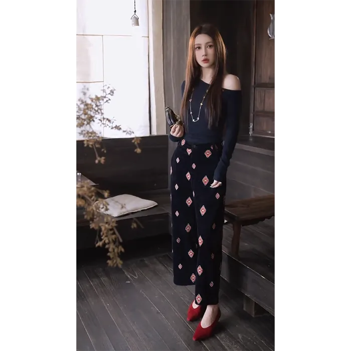 秋季搭配一整套女装2025新款韩版时尚斜肩长袖设计感休闲裤两件套