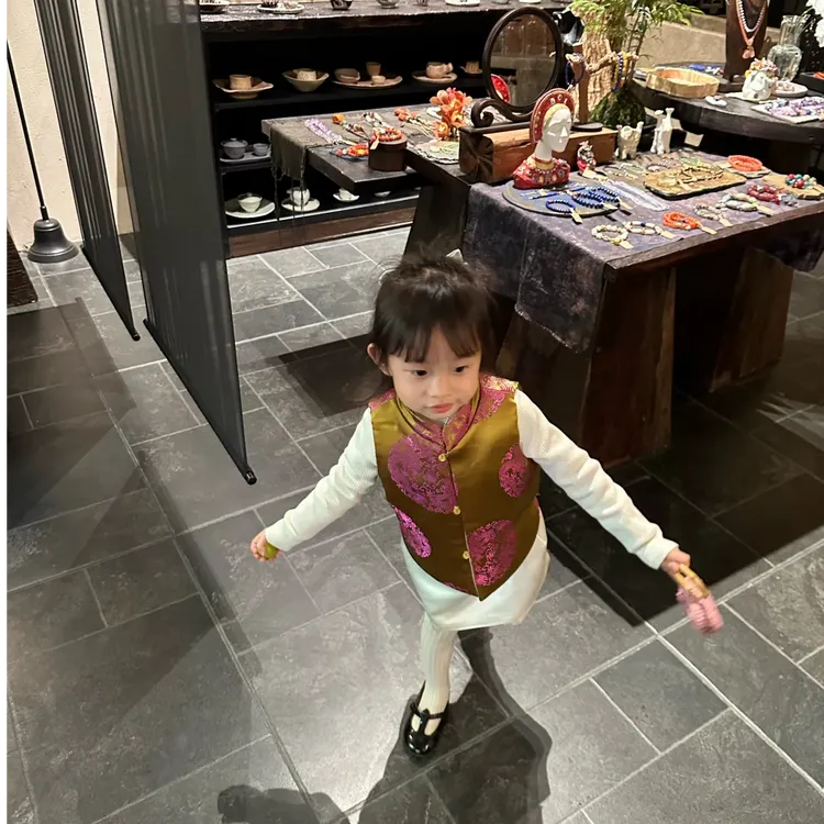 壹妈童装男女同款秋冬季时髦休闲黄色马甲灰色裤洋气宝宝中国风