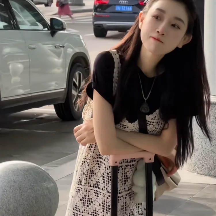 OUDOCKEE 鸥鸥 【100棉】勾花套装 黑T镂空蕾丝连衣裙 L2503X501T