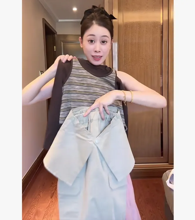 女童秋季新款套装洋气条纹背心打底衫女宝宝工装裤时尚三件套