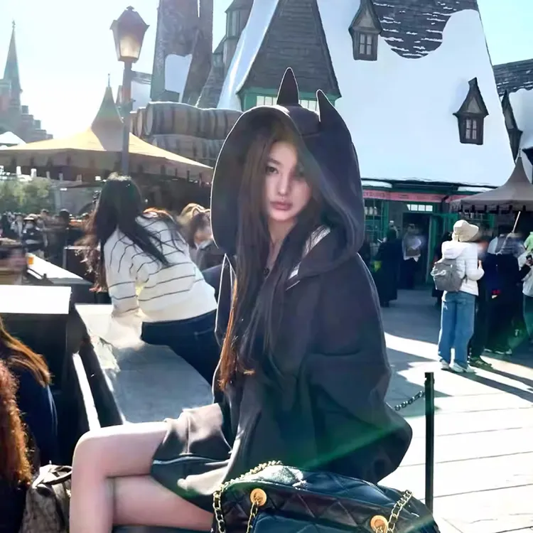 加厚连帽女常规卫衣秋冬中长款春季休闲宽松拉链女士外套时尚