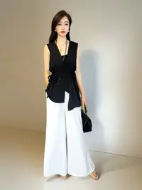 女装气质夏季减龄宽松设计感春夏百搭衣服黑色马甲出行421