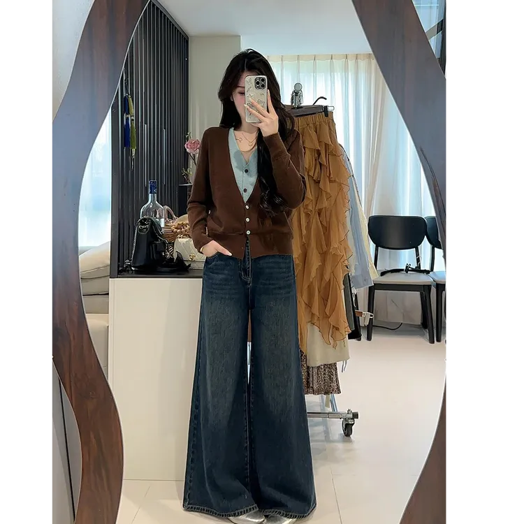 9142大码秋季遮肉显瘦假两件V领针织衫女微胖mm撞色毛衣长袖上衣
