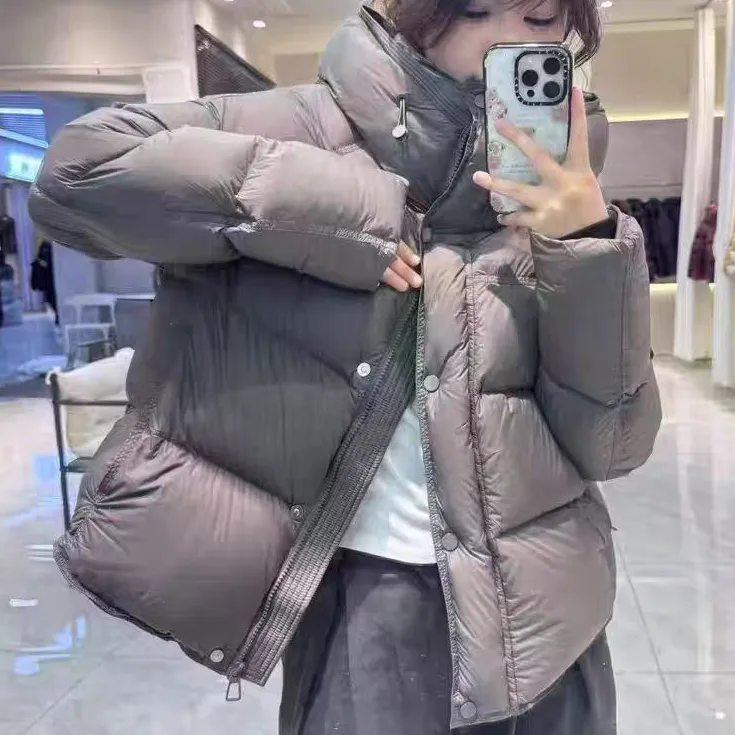 2025韩版百搭轻奢网红短款时尚休闲100纯锦纶宽松版羽绒服 女款