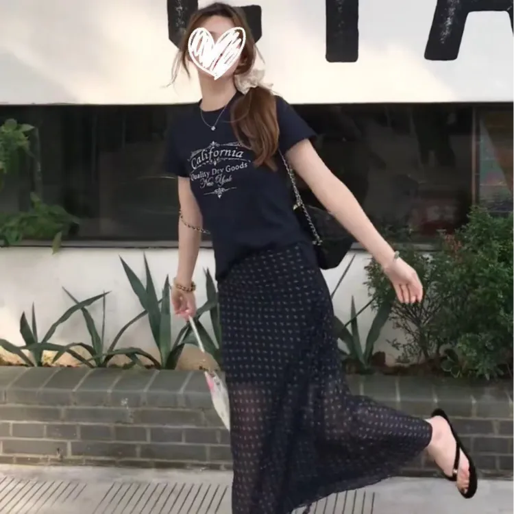 2025夏季新款字母印花洋气减龄圆领短袖上衣高腰波点半身裙两件套