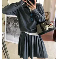 高端货~老钱风灰色polo领针织衫女秋百褶半身裙两件套装