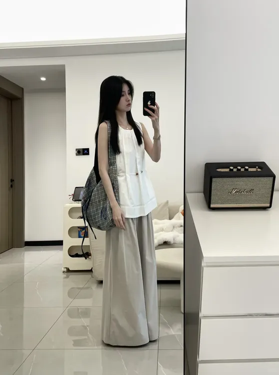 2025夏季新款韩系穿搭高级感无袖收腰上衣搭配高腰阔腿裤两件套女