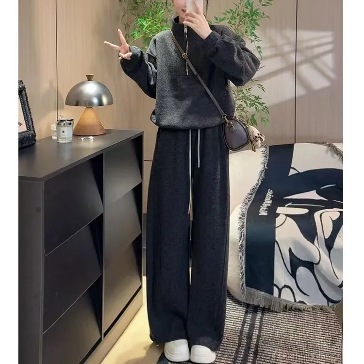 2025秋冬新款加绒加厚高领拉链外套两件套弯刀裤套装