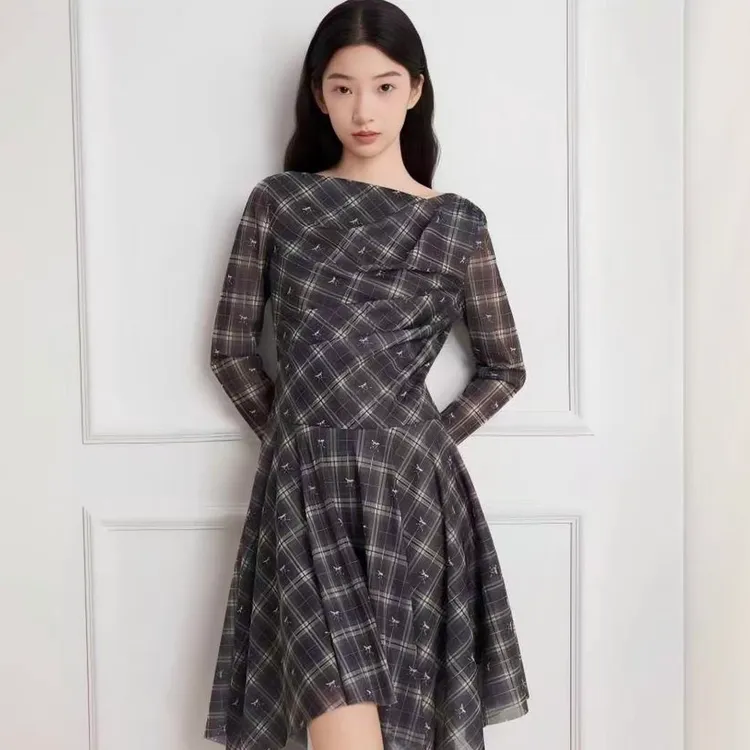 Goodland美地女装2025秋季新款深草绿蝴蝶连衣裙LC35505170