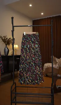 半身裙休闲极简风A字裙碎花女装长款A型中长裙显瘦H6030