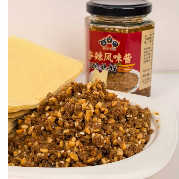 山东莱芜勾魂媳妇 白鳞鱼五花肉 卷煎饼香辣下饭菜 