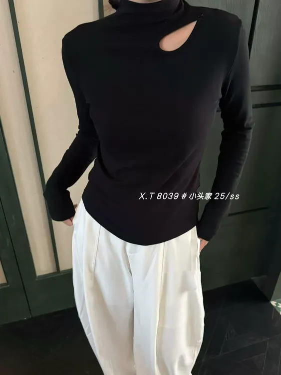 2025欧货洋气新款百搭气质修身镂空设计感简约大码上衣81676